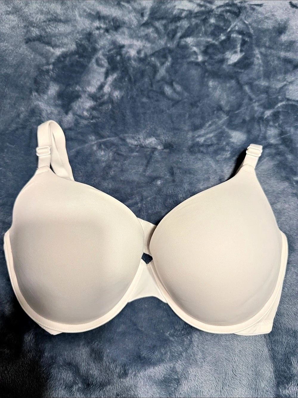 Victoria's Secret PINK Full Coverage Bra in White Size 34C